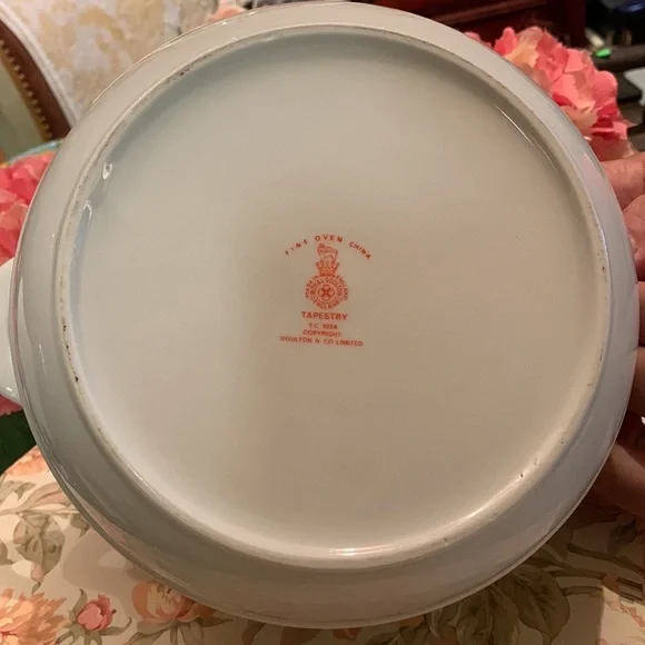 "TAPESTRY" BY ROYAL DOULTON MINT 2 QT. ROUND COVERED CASSEROLE. RARE VTG. - Picture 7 of 13